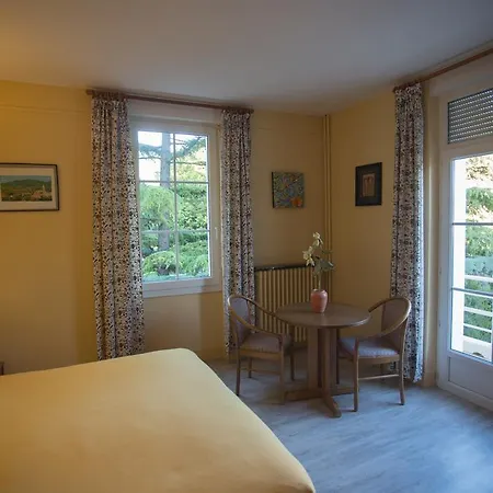 La Caravelle 3* نييون